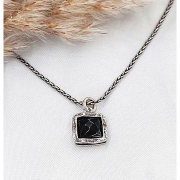 Támár izraeli fekete ónix nyaklánc