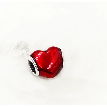 Ezüst és metál piros szív charm