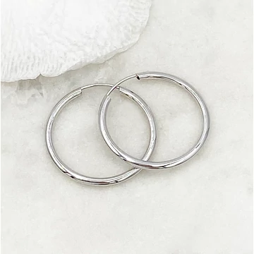 Loria fehér arany karika fülbevaló 2,5cm